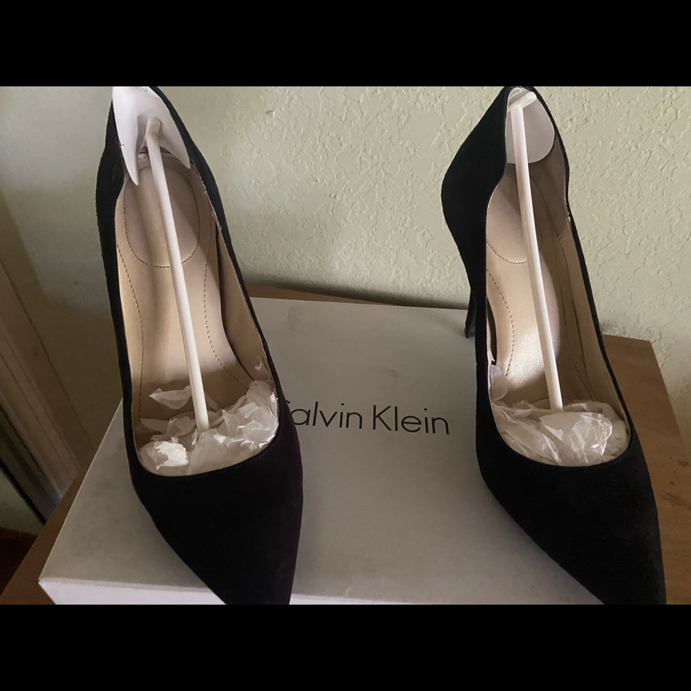 Black Suede Pumps